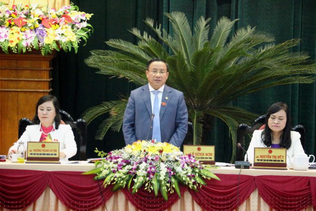 Ông Lê Đình Sơn, Bí thư Tỉnh ủy, Chủ tịch HĐND tỉnh Hà Tĩnh yêu cầu Sở TN&amp;amp;MT xem xét lại trách nhiệm của mình.