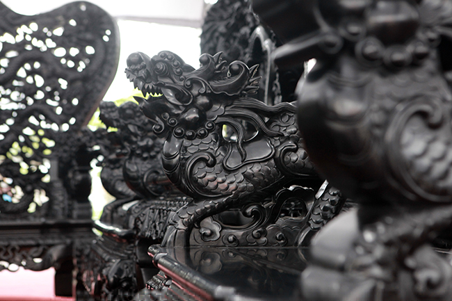 dai gia thanh hoa &amp;quot;vac&amp;quot; bo sieu ban ghe 27 ty di trien lam hinh anh 14