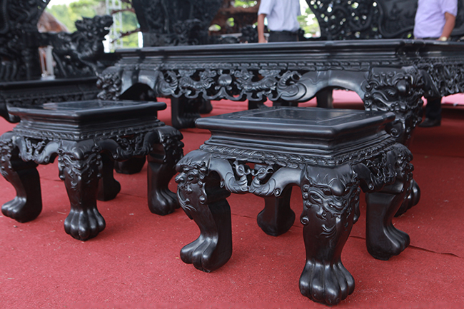 dai gia thanh hoa &amp;quot;vac&amp;quot; bo sieu ban ghe 27 ty di trien lam hinh anh 16