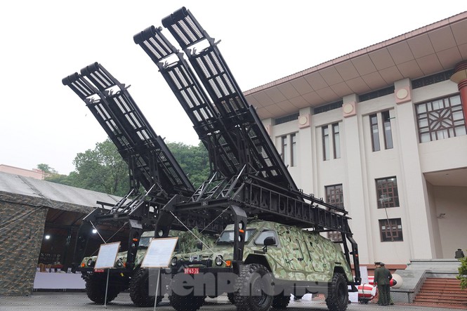 Cận cảnh ngư lôi, tổ hợp tên lửa của Quân đội nhân dân Việt Nam - ảnh 8