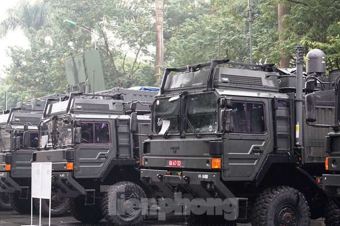 Cận cảnh ngư lôi, tổ hợp tên lửa của Quân đội nhân dân Việt Nam - ảnh 9