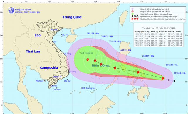 Đón Giáng sinh, Việt Nam đón bão PHANFONE