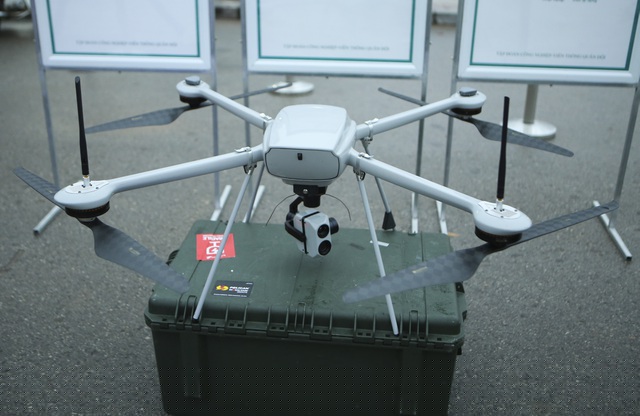 Chiếc VUA - QL1 có khối lượng cất cánh tối đa 11kg, bay liên tục 1 tiếng đồng hồ, với vận tốc lên tới 40km/h, bán kính hoạt động 15km.