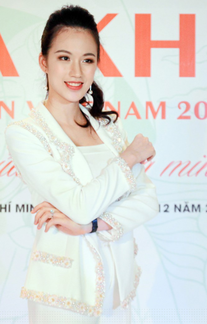 Nhan sắc xinh đẹp của giám khảo Hoa khôi Sinh viên Việt Nam 2020 - ảnh 5