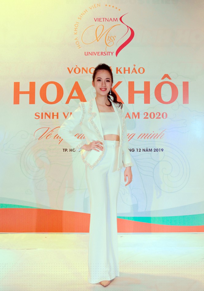 Nhan sắc xinh đẹp của giám khảo Hoa khôi Sinh viên Việt Nam 2020 - ảnh 6