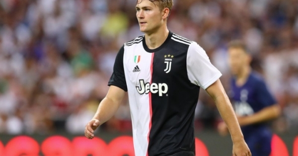 Những ngôi sao bóng đá trẻ “bước ra ánh sáng” trong năm 2019