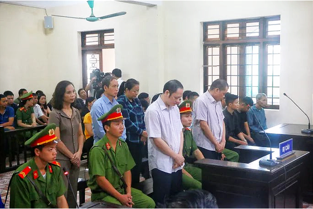 toa-ha-giang-1571039623945739528993-15710396717681025744039