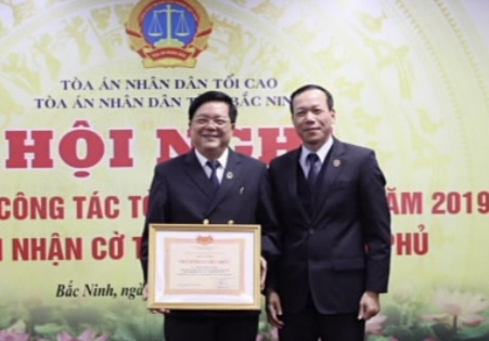 Chánh án TAND tỉnh Bắc Ninh là thẩm phán duy nhất tại Việt Nam đạt chuẩn Phó Giáo sư ngành Luật năm 2020