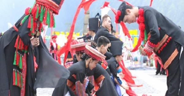 Lễ hội vùng cao - tiềm năng du lịch đang bỏ ngỏ