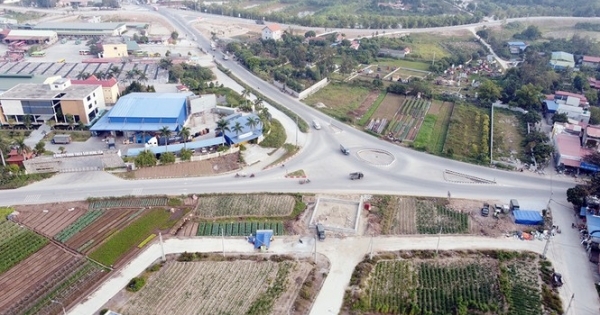 Đình chỉ công trình vi phạm hành lang an toàn giao thông ở Hưng Yên