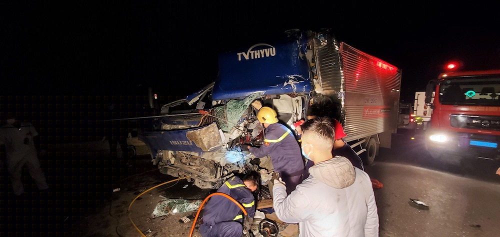 Lực lượng chức năng nỗ lực trong việc giải cứu cho nạn nhân