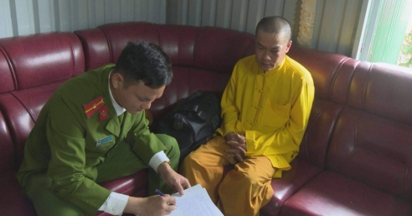 Lâm Đồng: Phát hiện thầy cúng "rởm" chủ nhà khóa cửa báo công an