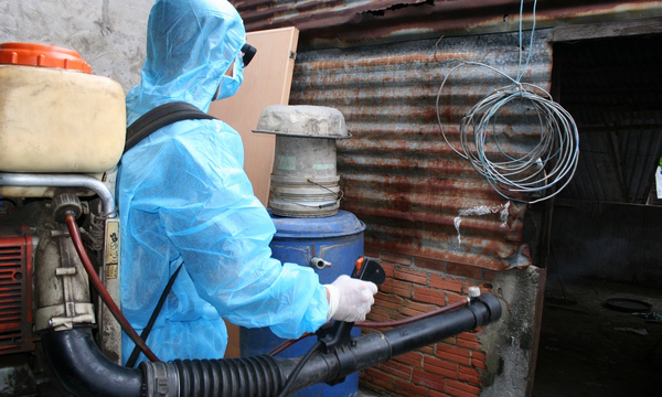 phun xit diet muoi lang quang