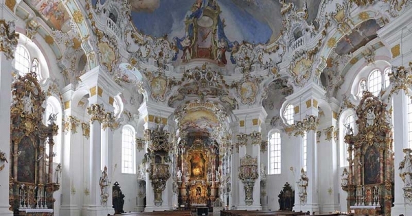 Mùa Giáng sinh, mong một lần tới "Nhà thờ phép lạ" để đón nhận sự nhiệm màu