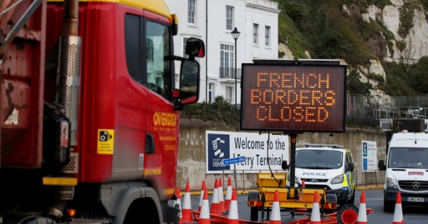 Covid-19: Quyết liệt chặn biến thể mới