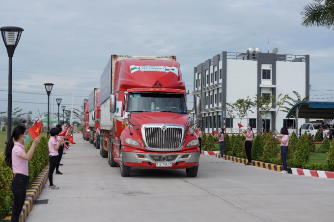 Chào mừng container  đầu tiên sang thị trường Hongkong của CPV Food