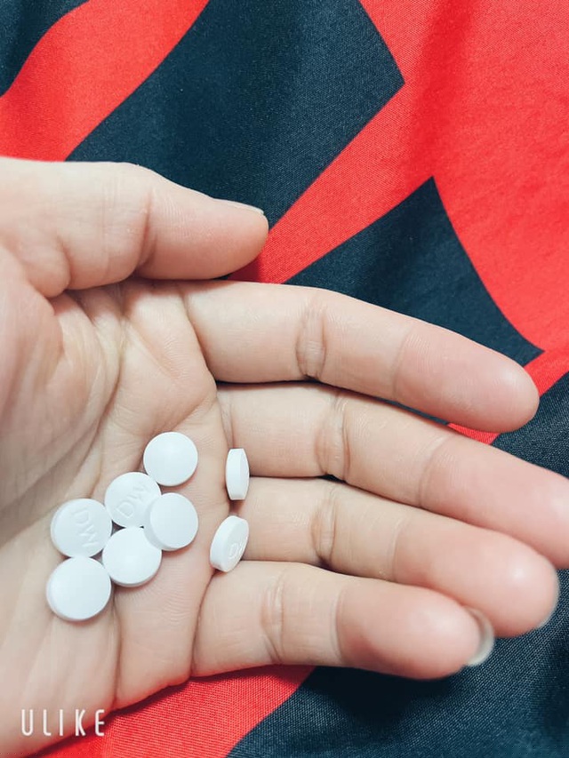 Nhiều bạn trẻ rạch tay, uống thuốc ngủ và dịp lễ để với đi sự đau đớn, cô độc bên trong 