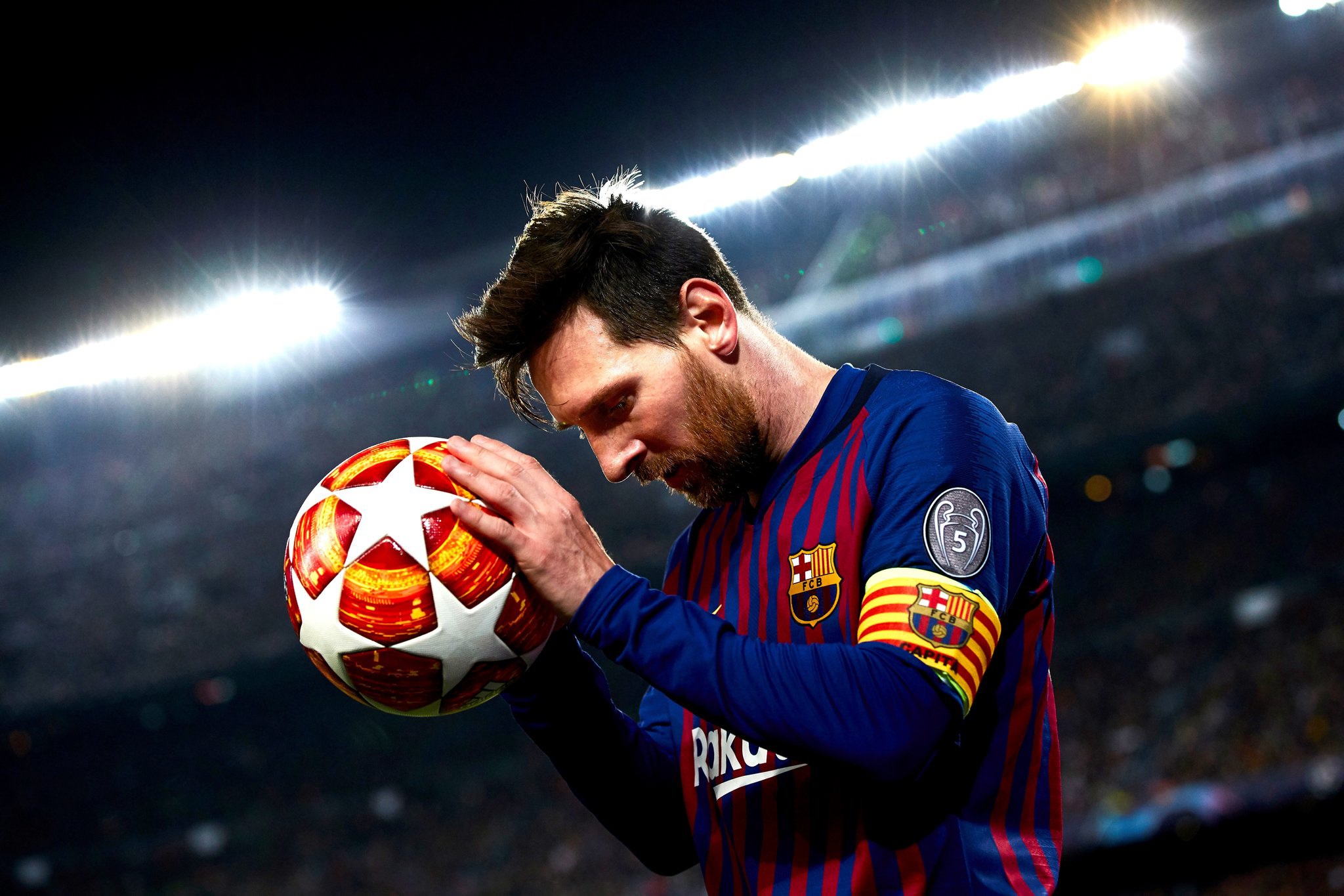 Trong 1 năm mà thế giới bóng đá không có quá nhiều biến động, Messi đã tạo nên