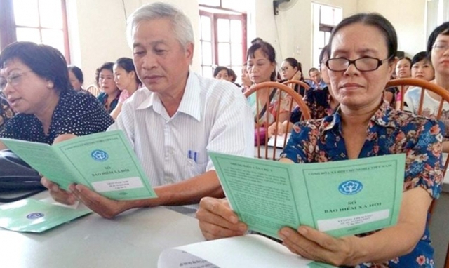 Thiếu thời gian đóng BHXH bắt buộc: Có thể đóng bảo hiểm tự nguyện một lần để hưởng lương hưu