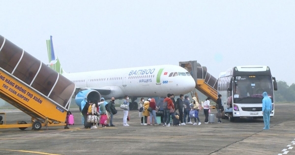 Thanh Hoá: Đưa 370 công dân Việt Nam từ Nhật Bản về nước an toàn