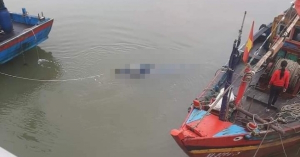 Nghệ An: Ra khơi đánh cá phát hiện thi thể nam giới nổi trên mặt biển