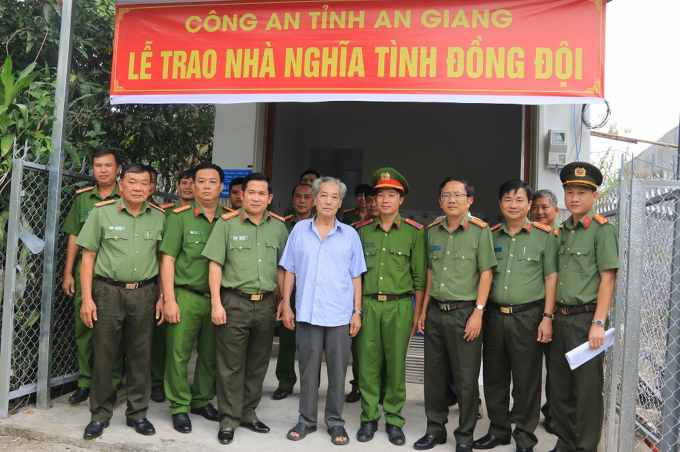 6987069964c2949ccdd3