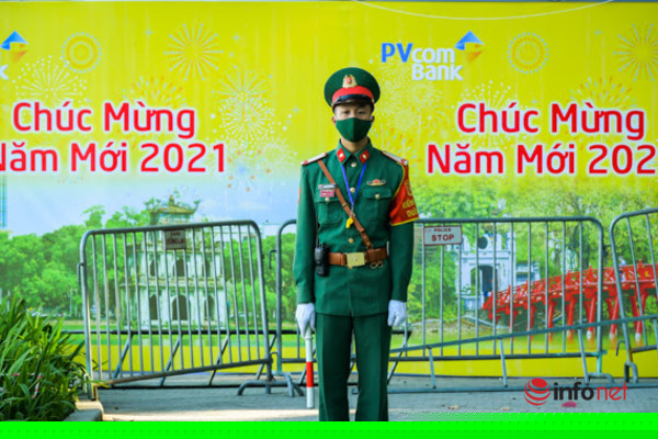 Cận cảnh 3 điểm bắn ph&aacute;o hoa ch&agrave;o đ&oacute;n năm mới ở H&agrave; Nội