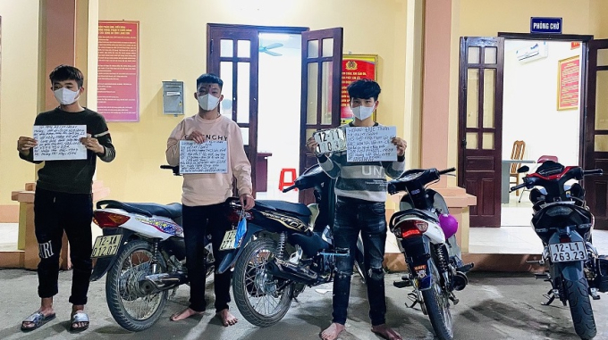 Nhóm thanh niên bị bắt giữ