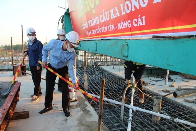 60594e7203bec8e091af