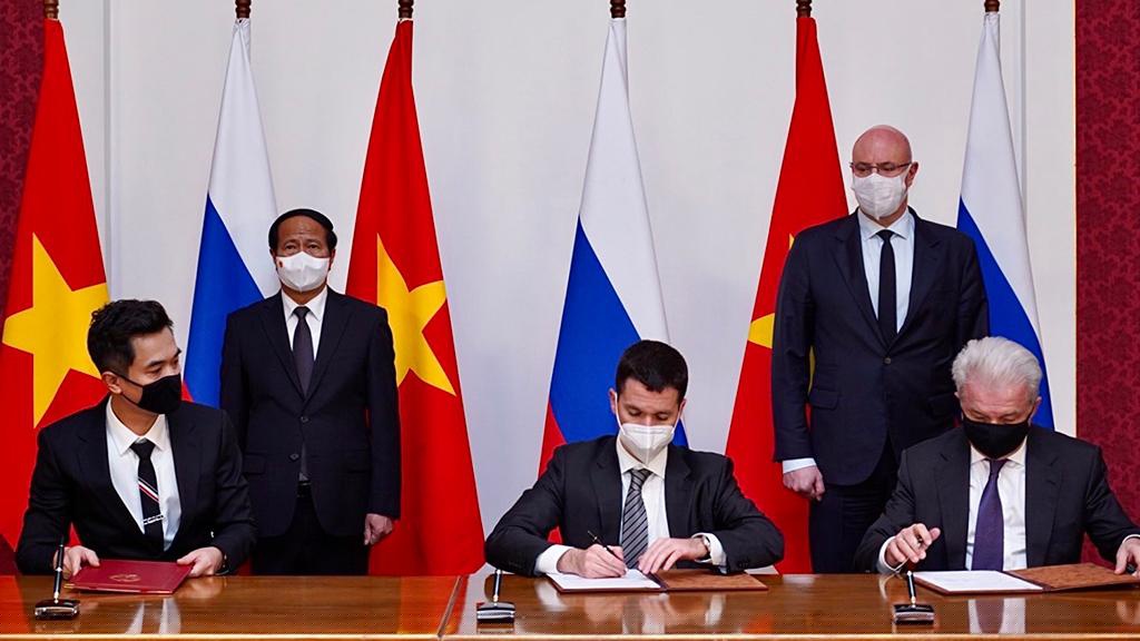 T&amp;amp;amp;T Group nhận chuyển giao 'chu tr&igrave;nh đầy đủ' sản xuất vắc xin Sputnik V từ Nga - ảnh 1