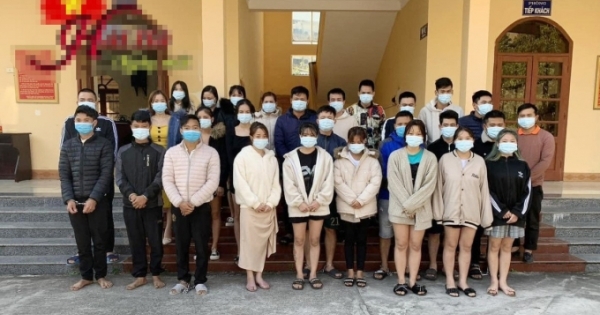 Quảng Ninh: 26 nam thanh nữ tú mở tiệc ma túy tại quán karaoke giữa mùa dịch