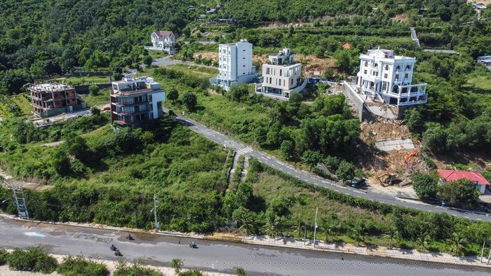 HUD chính là chủ đầu tư dự án biệt thự biển Nha Trang - Sea Park bị UBND TP Nha Trang (Khánh Hòa) yêu cầu tháo dỡ. Ảnh: An Bình.