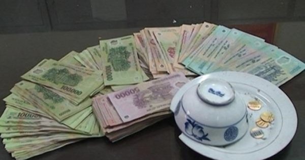 Hà Tĩnh: Bắt nhóm cán bộ xã đánh bạc tại Trạm Y tế