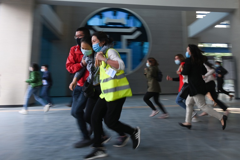 Luật sư Trương Thanh Đức cho biết, các tình huống diễn tập nếu ảnh hưởng đến sức khỏe, tính mạng và sinh hoạt của người dân thì luôn phải được thông báo trước (Ảnh: Tiến Tuấn).