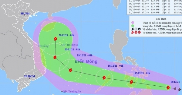 Bão Rai mạnh cấp 13 sắp vào Biển Đông