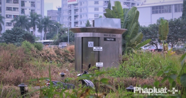 Công viên hồ điều hòa Mai Dịch chưa được nghiệm thu đã xuống cấp, lãng phí và nhếch nhác