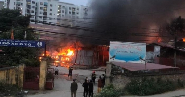 Cháy lớn tại xưởng chứa hàng ở Bắc Giang, thiệt hại khoảng 13 tỷ đồng