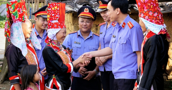 Nhiều tác phẩm xuất sắc tại cuộc thi ảnh “Nét đẹp cán bộ, công chức ngành Kiểm sát”