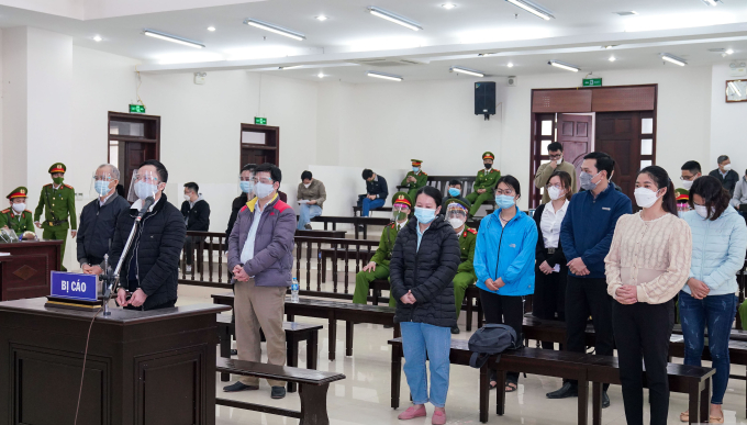 Các bị cáo trong phiên toà.