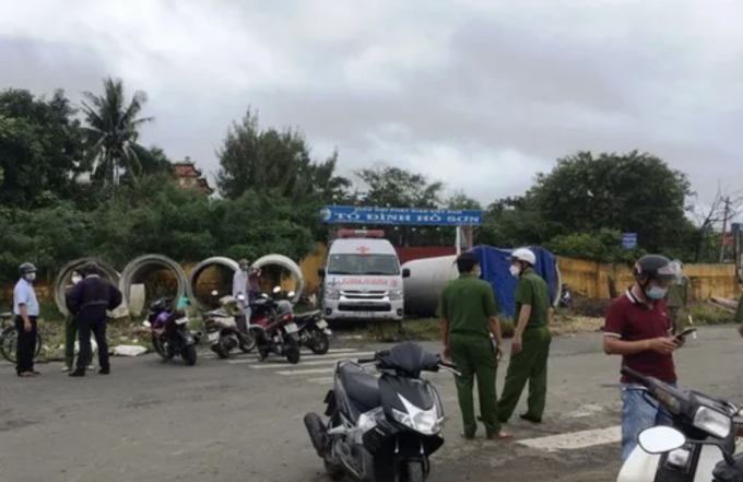 7B92A400-A880-404B-A3F9-0843C753A6D8.