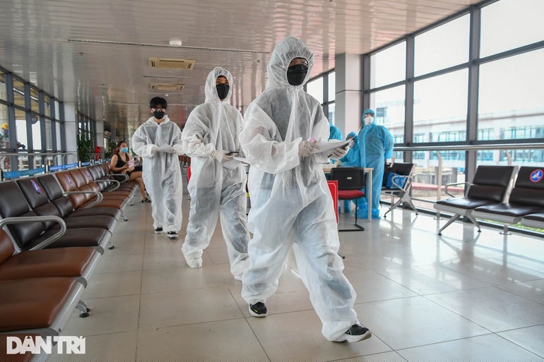 Hà Nội đã xây dựng kịch bản để sớm phát hiện, ứng phó khi biến chủng Omicron xuất hiện trên địa bàn (Ảnh minh họa: Mạnh Quân).