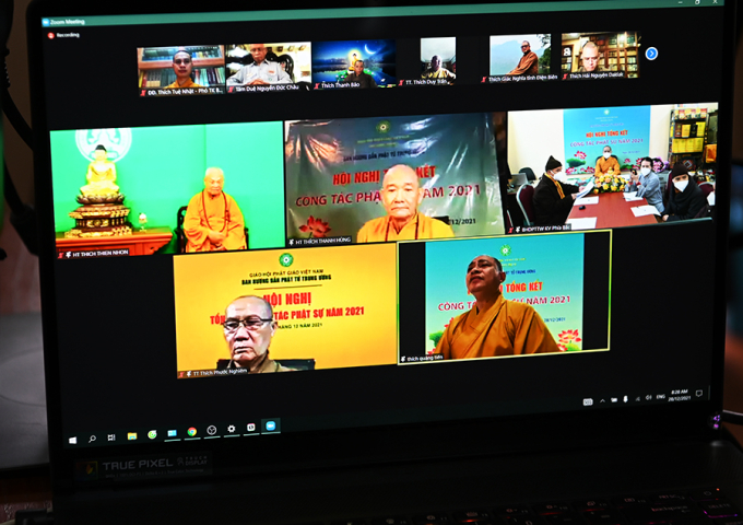 Chứng minh Hội Nghị c&oacute; H&ograve;a Thượng Th&iacute;ch Thiện Nhơn, chủ tịch Hội đồng trị sự TWGHPGVN, Chư t&ocirc;n đức Ban hướng dẫn Phật tử Trung ương c&ugrave;ng to&agrave;n thể c&aacute;c trưởng Ban hướng dẫn 63 tỉnh th&agrave;nh trong cả nước. Sau lời khai mạc của H&ograve;a thượng Th&iacute;ch Thanh H&ugrave;ng - Trưởng Ban HDPTTW.