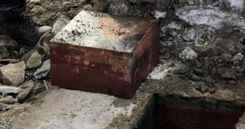 Phát hiện "hộp thời gian" từ thế kỷ 19 ở bức tượng Robert E. Lee