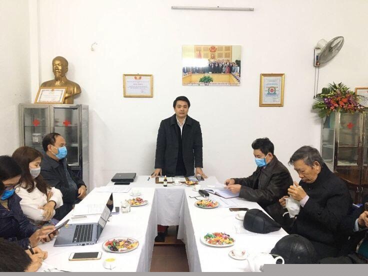 Ông Vũ Việt Anh – Phó Chủ tịch Trung ương Hội, Chủ tịch Hội đồng quản lý Trung tâm Giáo dục chăm sóc sức khỏe cộng đồng Hà Nội chủ trì cuộc họp bàn triển khai công tác phòng, chống dịch ngày 06/02/2020