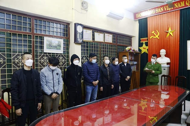 7-doi-tuong-bi-tam-giu