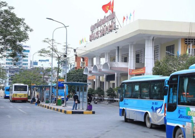 Cảnh vắng khách tại bến xe Giáp Bát chiều 30/12. (Ảnh: Hoàng Hiếu/TTXVN)