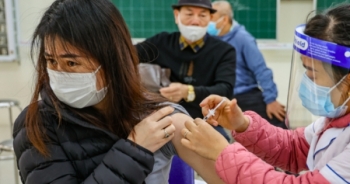 Hà Nội gấp rút tiêm mũi 3 vaccine COVID-19 cho người dân