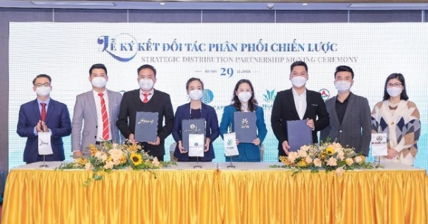 Chính thức ra mắt 12 đối tác phân phối chiến lược dự án Cam Ranh Bay Hotels & Resorts