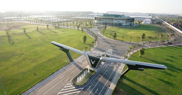 VinFast nộp hồ sơ niêm yết cổ phiếu lên sàn Nasdaq (Mỹ)