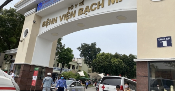 8 học sinh lớp 3 nhập viện vì 